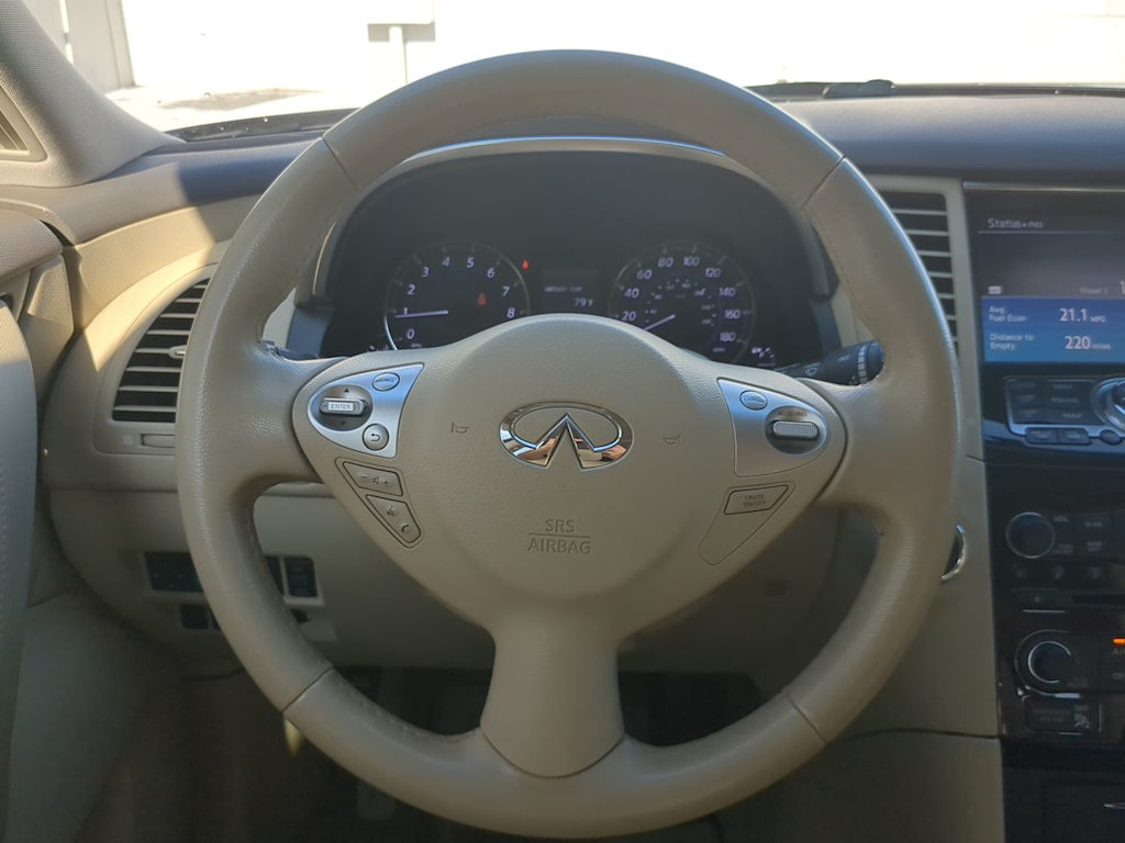 Thumbnail: 2015 INFINITI QX70 - 14