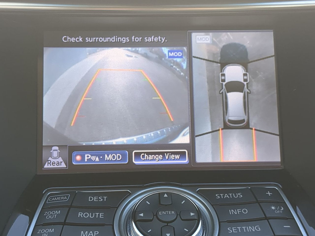 Thumbnail: 2015 INFINITI QX70 - 35