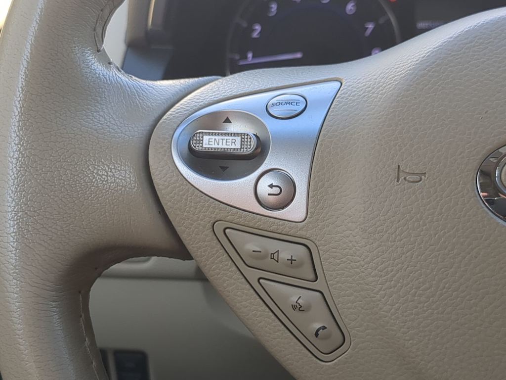 Thumbnail: 2015 INFINITI QX70 - 30
