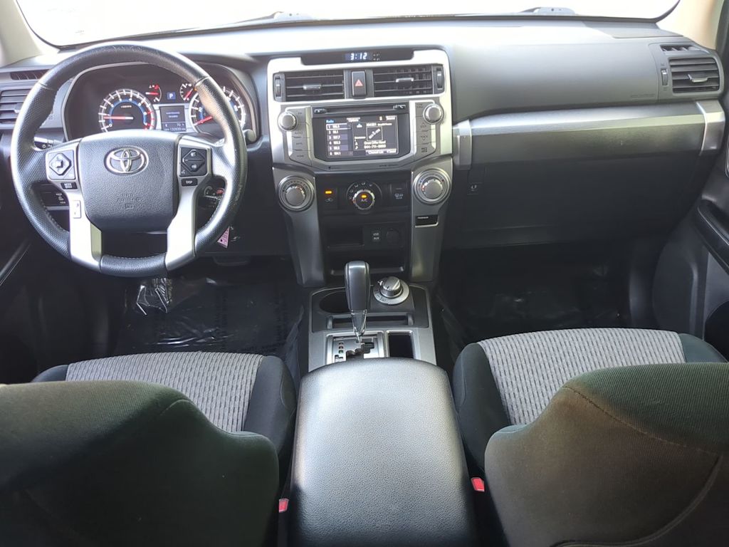 Thumbnail: 2016 Toyota 4Runner - 9