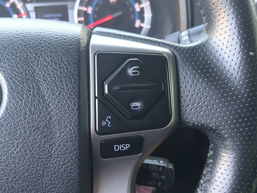 Thumbnail: 2016 Toyota 4Runner - 30