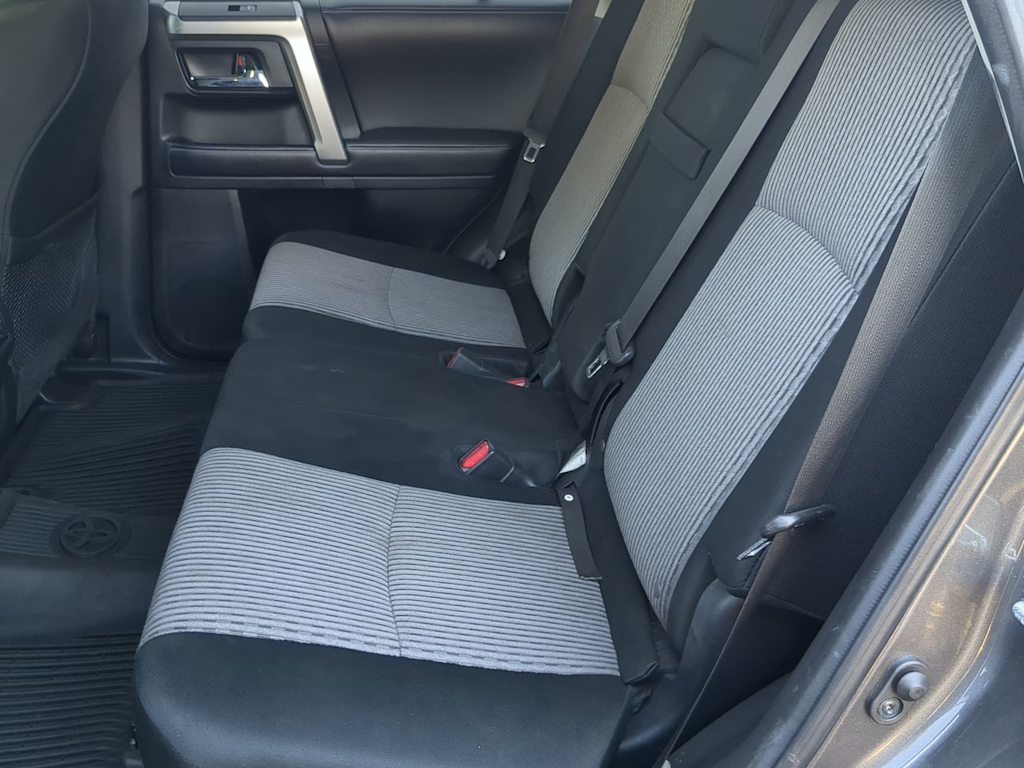 Thumbnail: 2016 Toyota 4Runner - 12