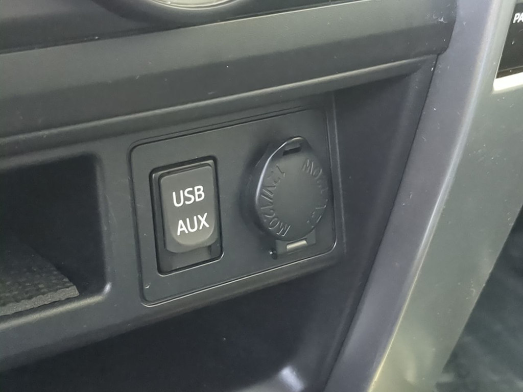 Thumbnail: 2016 Toyota 4Runner - 35