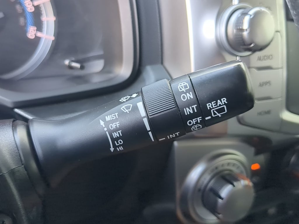 Thumbnail: 2016 Toyota 4Runner - 31