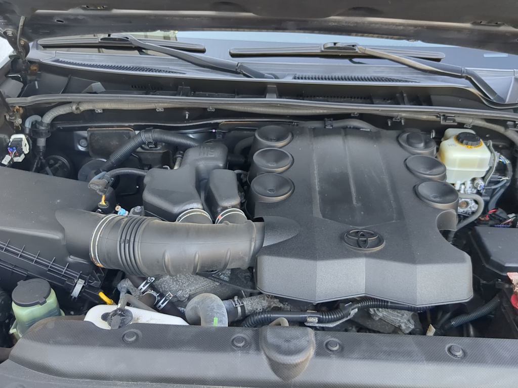 Thumbnail: 2016 Toyota 4Runner - 8