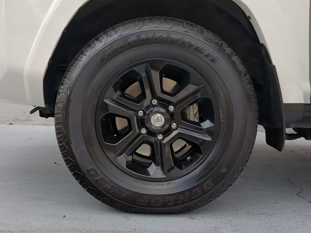 2024 Toyota 4Runner SR5 8