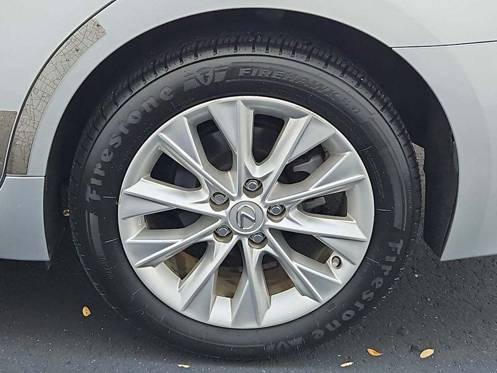 Thumbnail: 2014 Lexus ES - 8