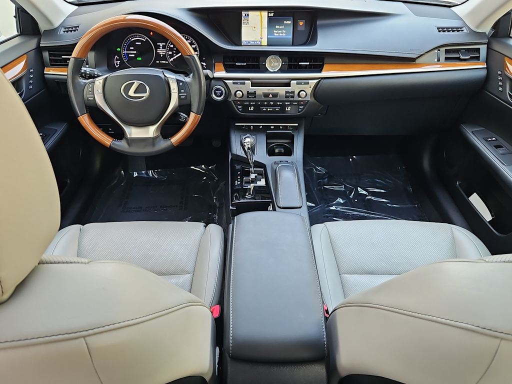 Thumbnail: 2014 Lexus ES - 10