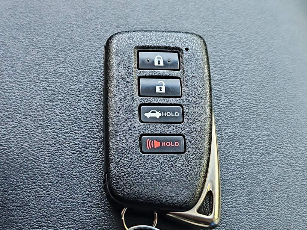 Thumbnail: 2014 Lexus ES - 19