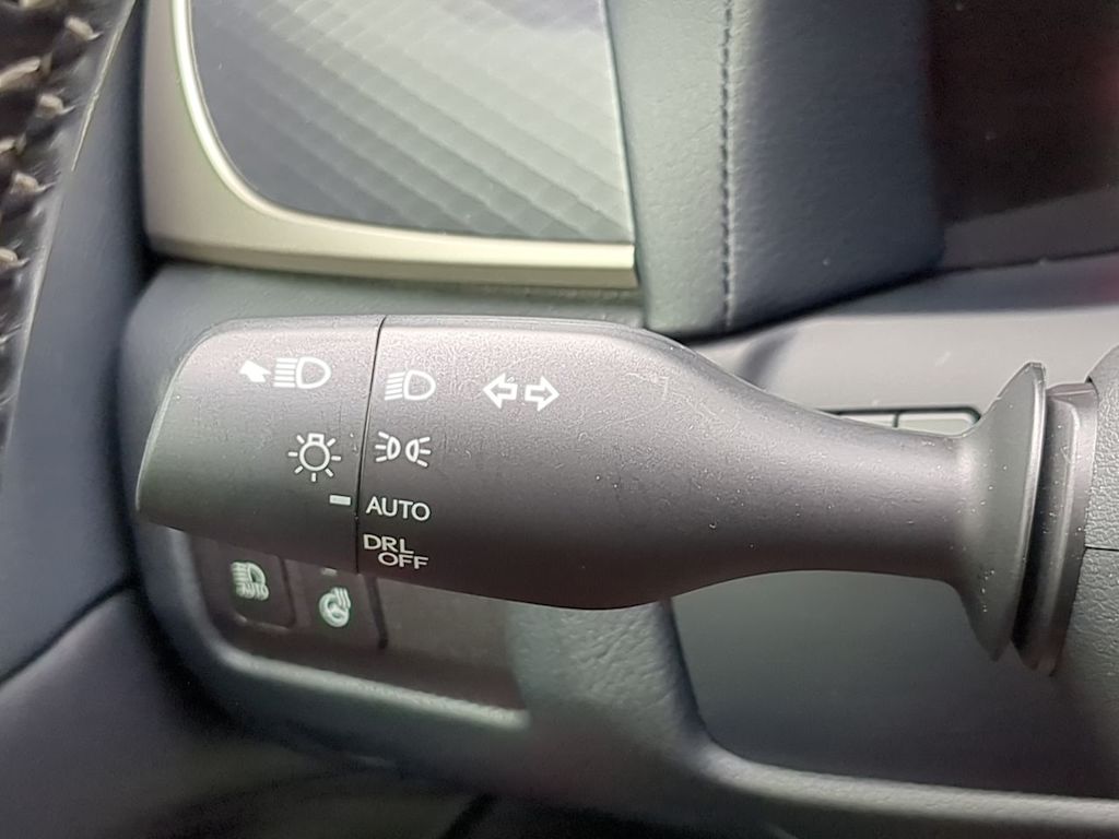 Thumbnail: 2019 Lexus GS - 34