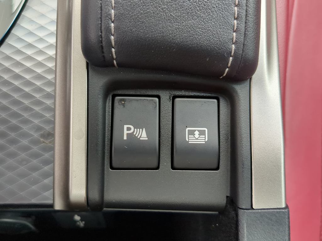 Thumbnail: 2019 Lexus GS - 39