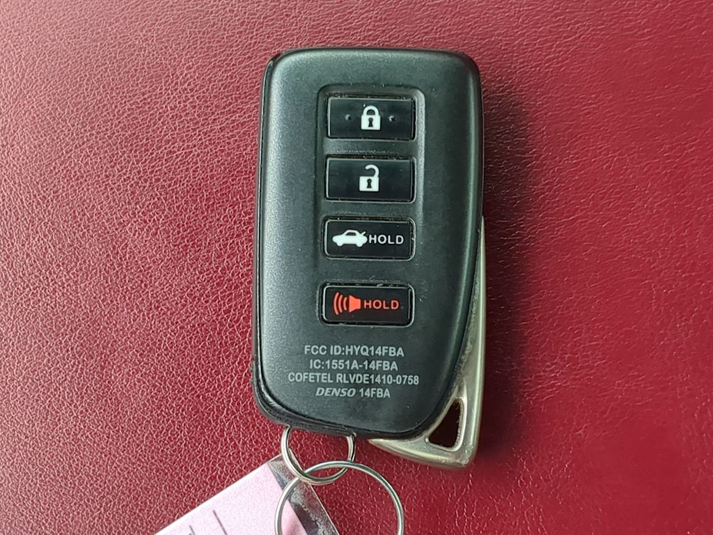 Thumbnail: 2019 Lexus GS - 19