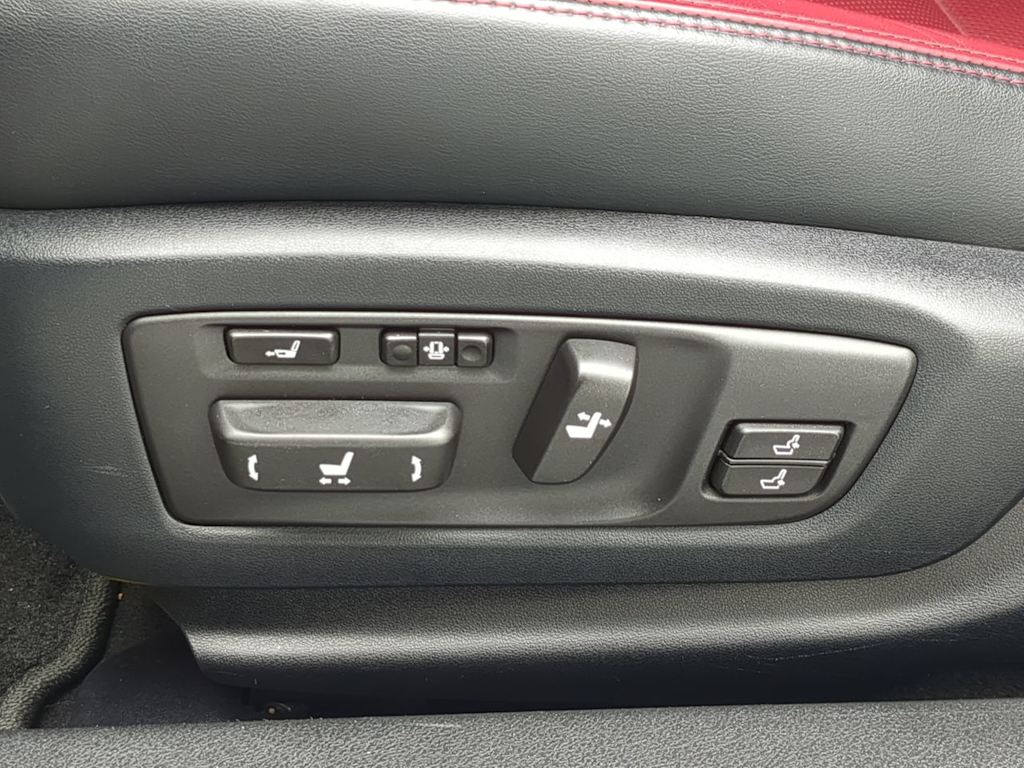 Thumbnail: 2019 Lexus GS - 27