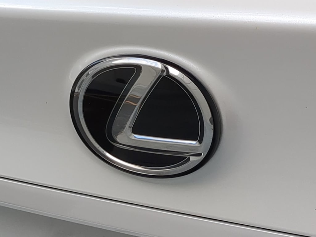 Thumbnail: 2023 Lexus RC - 7