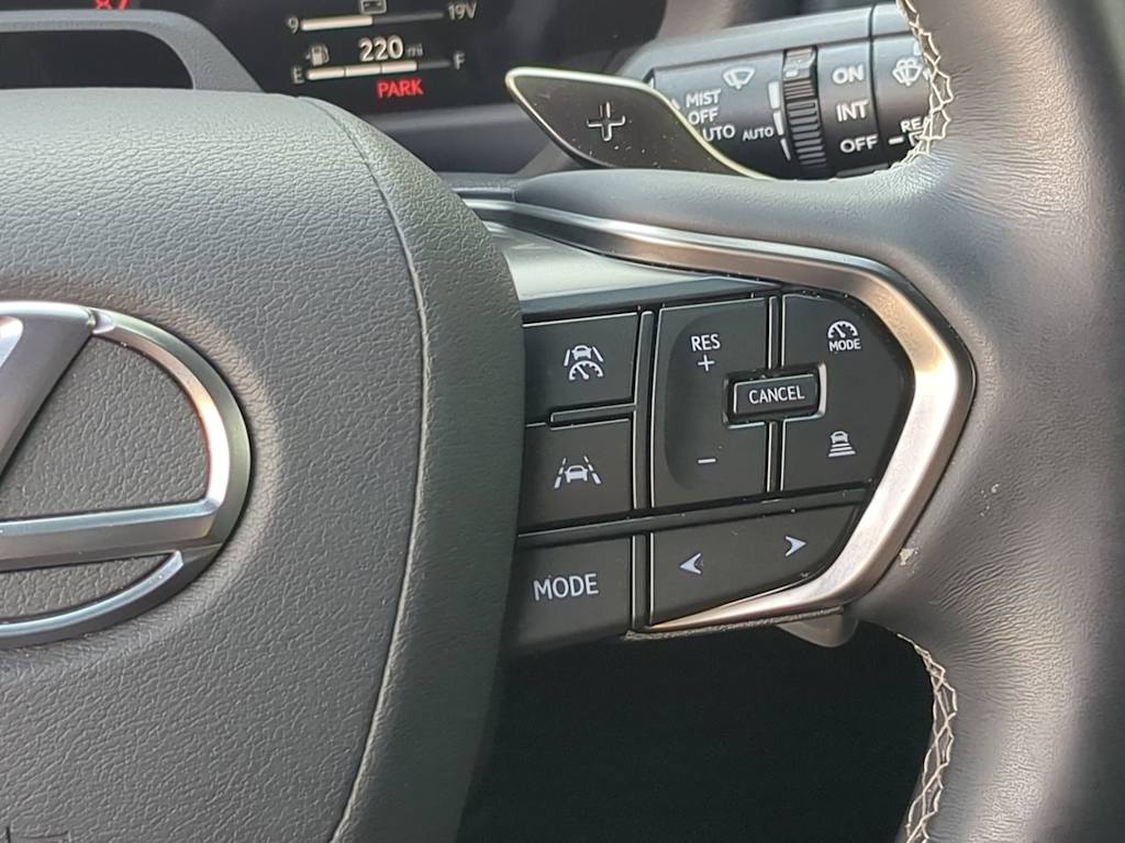 Thumbnail: 2025 Lexus ES - 32