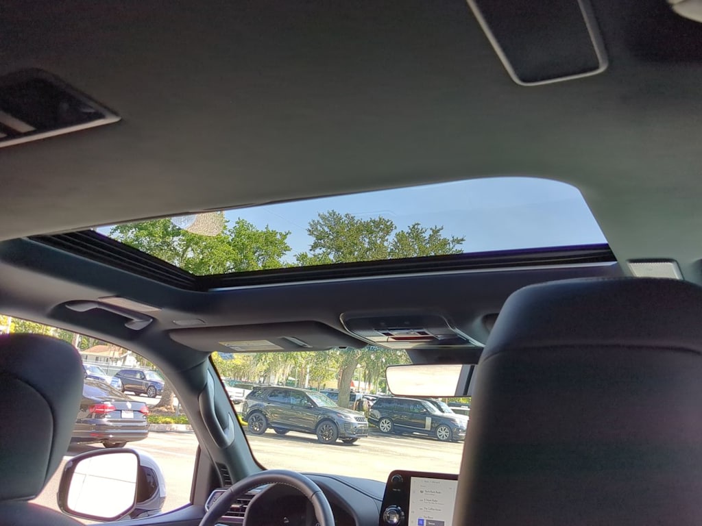Thumbnail: 2025 Lexus ES - 30