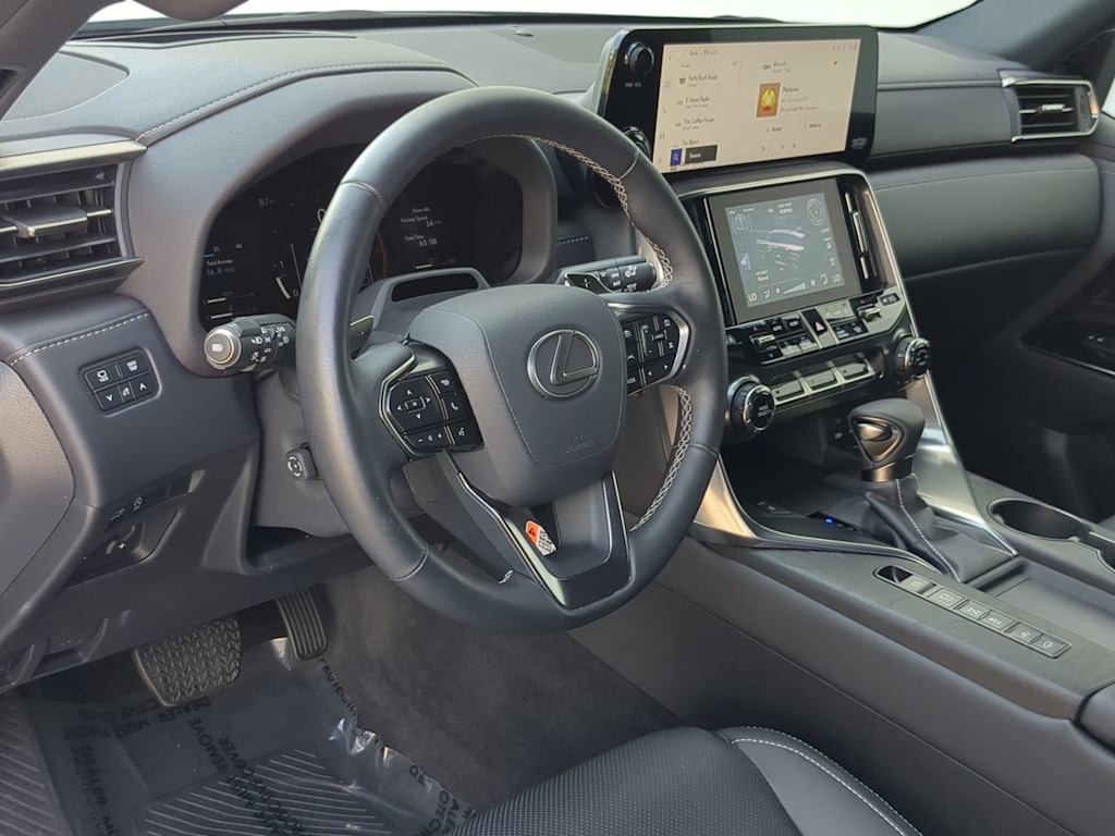 Thumbnail: 2025 Lexus ES - 2