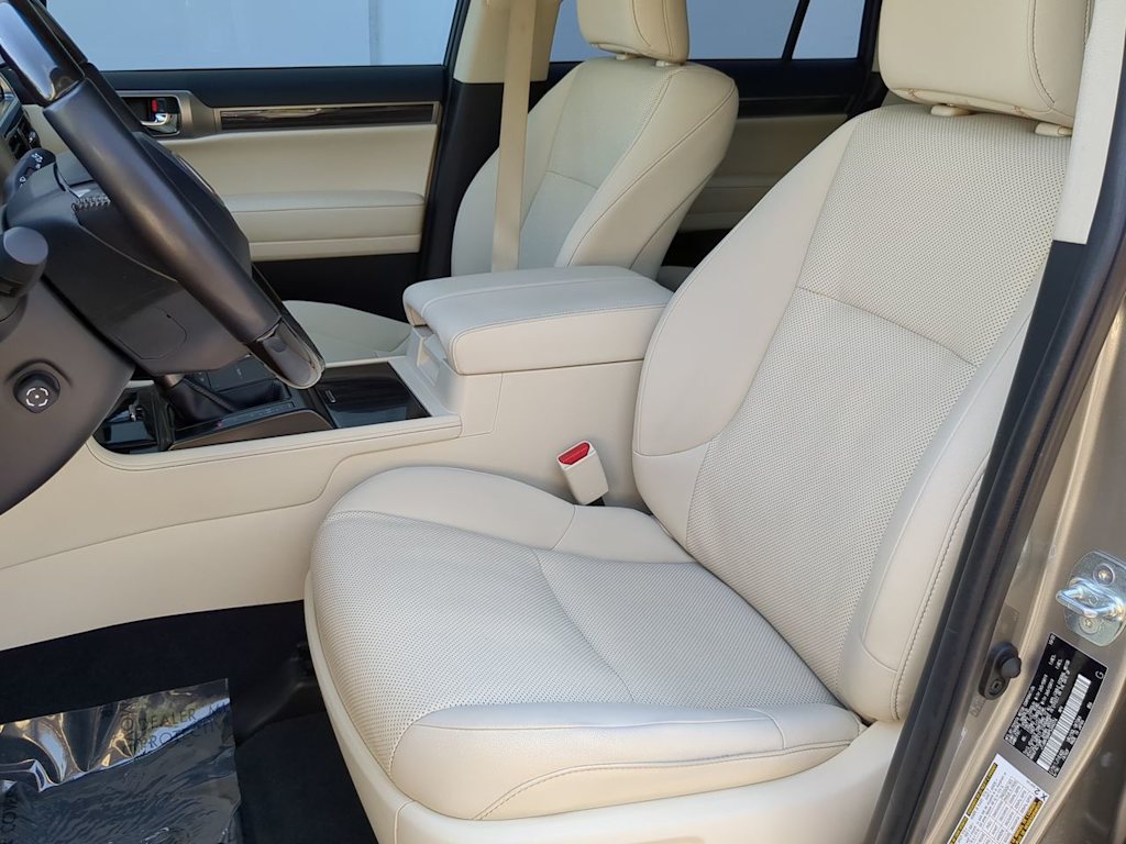 2023 Lexus GX 460 11
