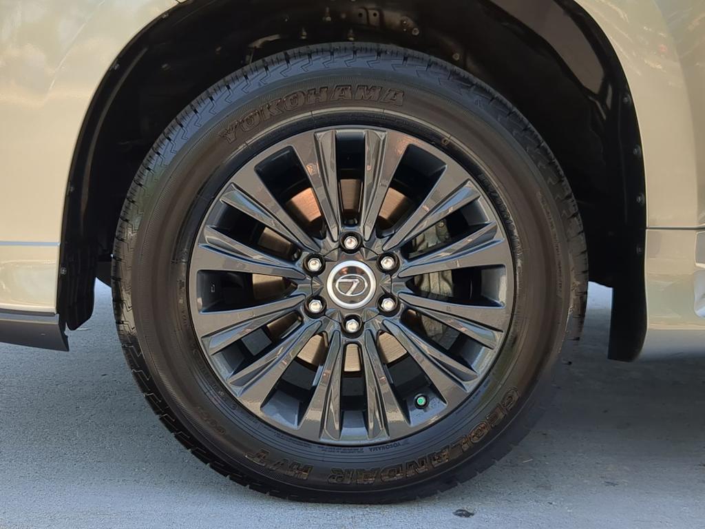 2023 Lexus GX 460 8