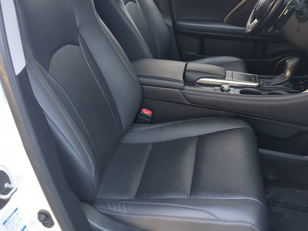 Thumbnail: 2022 Lexus RX - 11