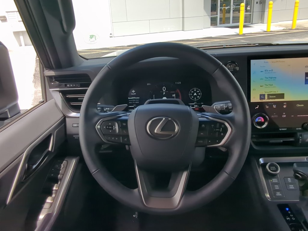 Thumbnail: 2024 Lexus ES - 12