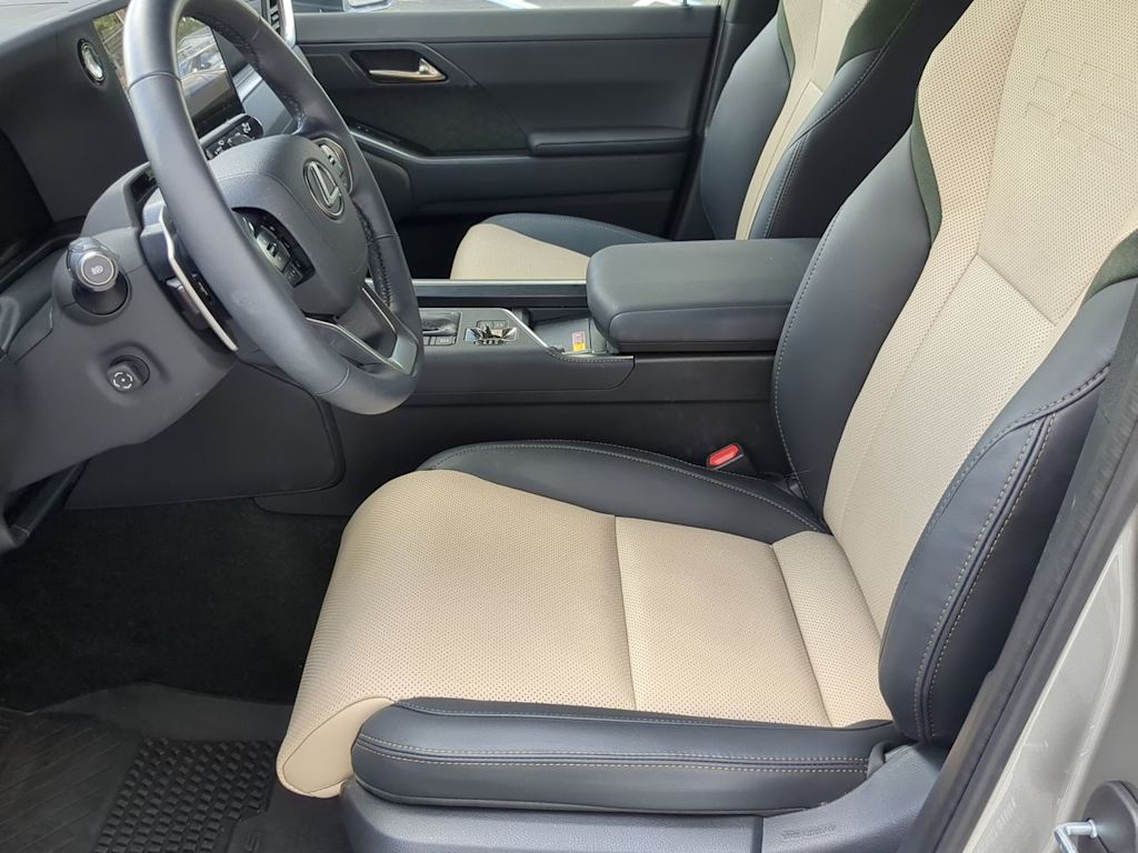 Thumbnail: 2024 Lexus ES - 9