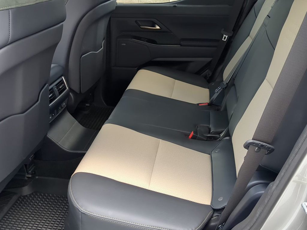 Thumbnail: 2024 Lexus ES - 11