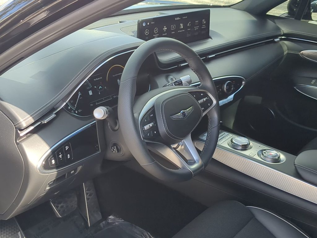 Thumbnail: 2023 Genesis GV70 - 2