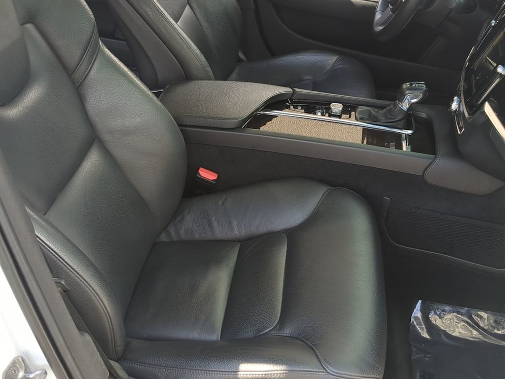 Thumbnail: 2018 Volvo S90 - 11