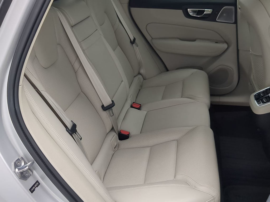 Thumbnail: 2019 Volvo XC60 - 29