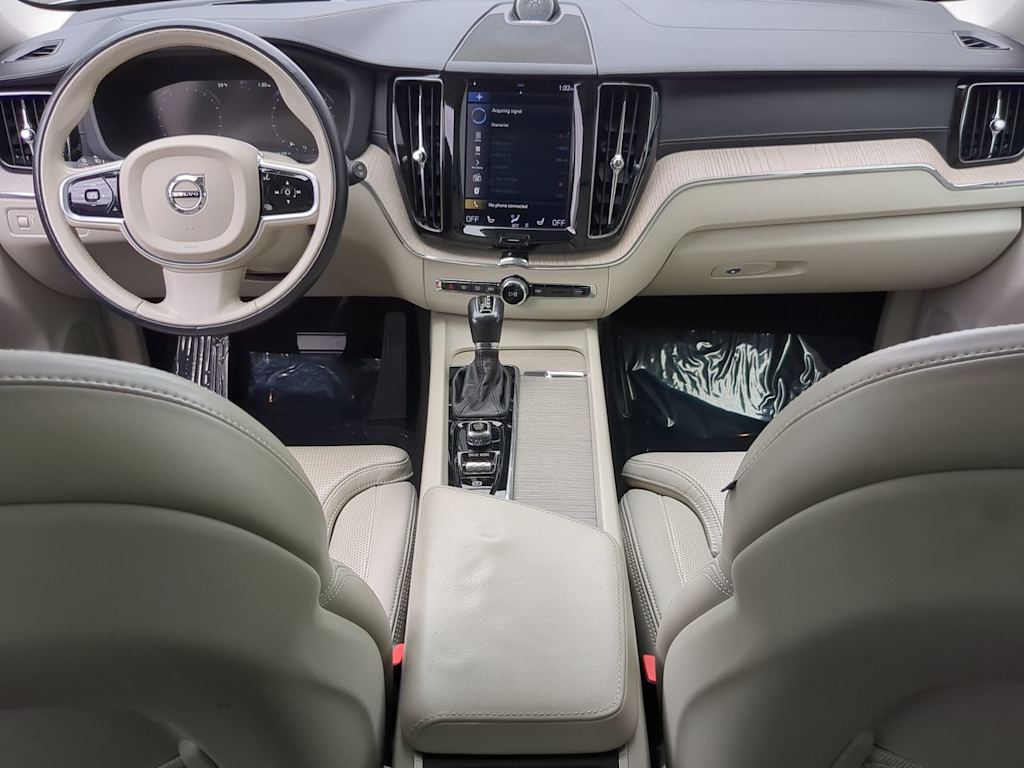 Thumbnail: 2019 Volvo XC60 - 9