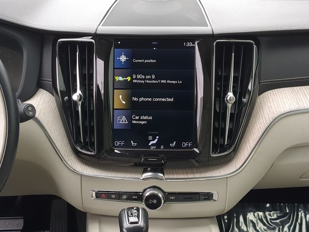 Thumbnail: 2019 Volvo XC60 - 14