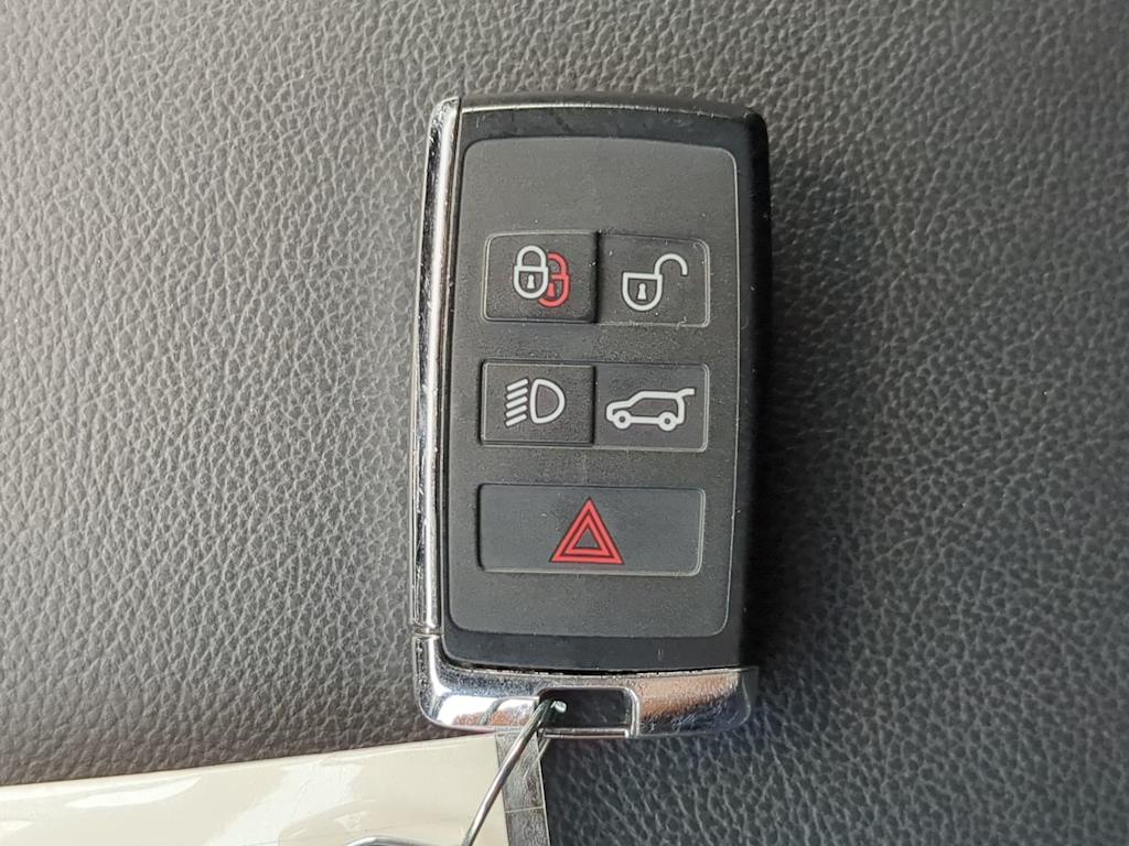 Thumbnail: 2024 Jaguar F-Pace - 18