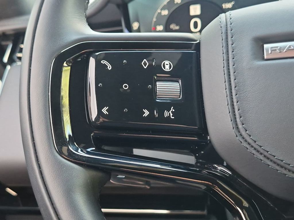 Thumbnail: 2026 Land Rover Range Rover Sport - 14