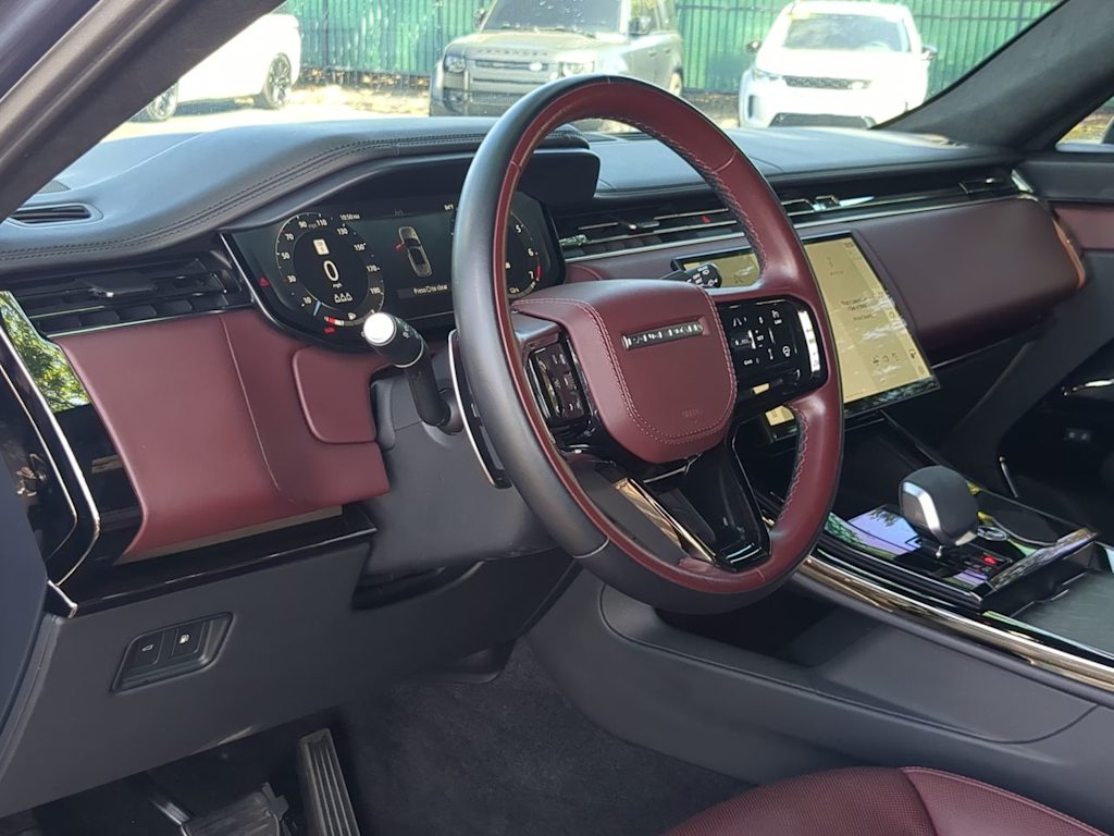 Thumbnail: 2025 Land Rover Range Rover Sport - 2