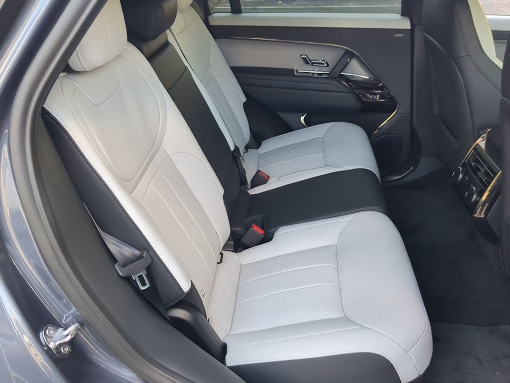 Thumbnail: 2025 Land Rover Range Rover Sport - 27