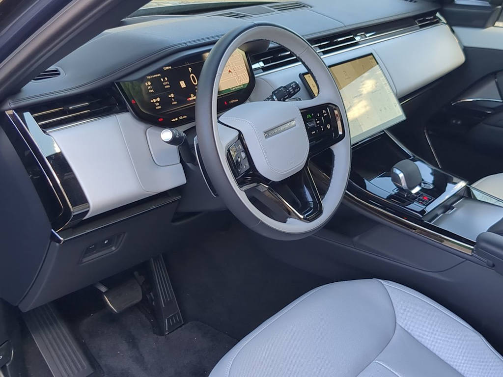 Thumbnail: 2025 Land Rover Range Rover Sport - 2