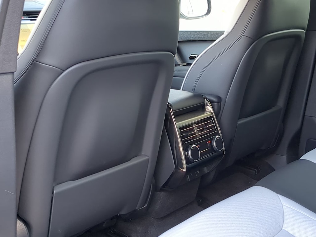 Thumbnail: 2025 Land Rover Range Rover Sport - 25