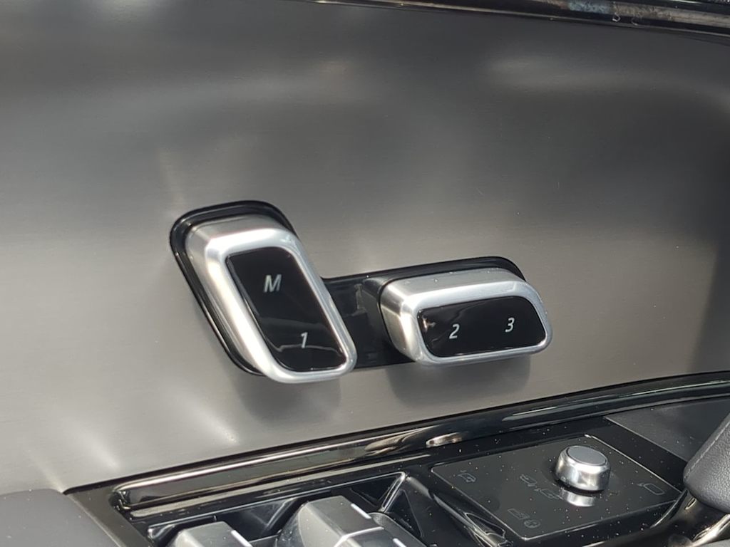 Thumbnail: 2025 Land Rover Range Rover Sport - 27