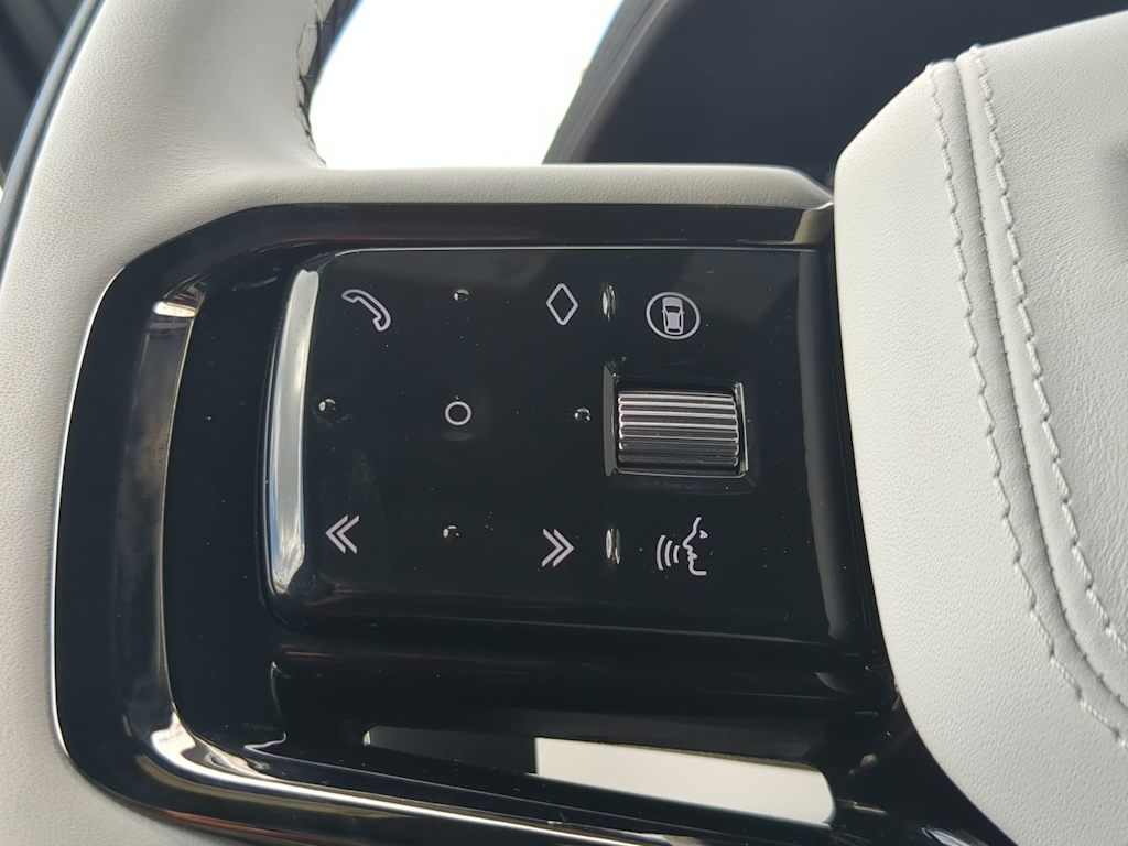 Thumbnail: 2025 Land Rover Range Rover Sport - 14