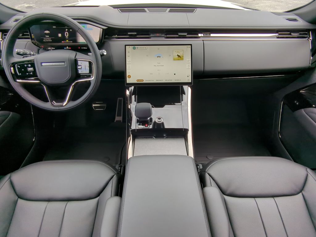 Thumbnail: 2025 Land Rover Range Rover Sport - 10