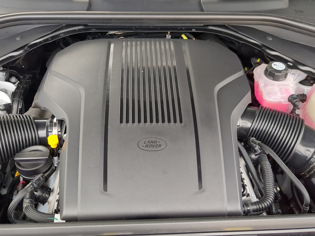 Thumbnail: 2025 Land Rover Range Rover Sport - 9