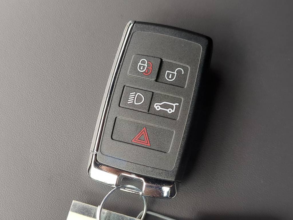 Thumbnail: 2025 Land Rover Range Rover Sport - 38