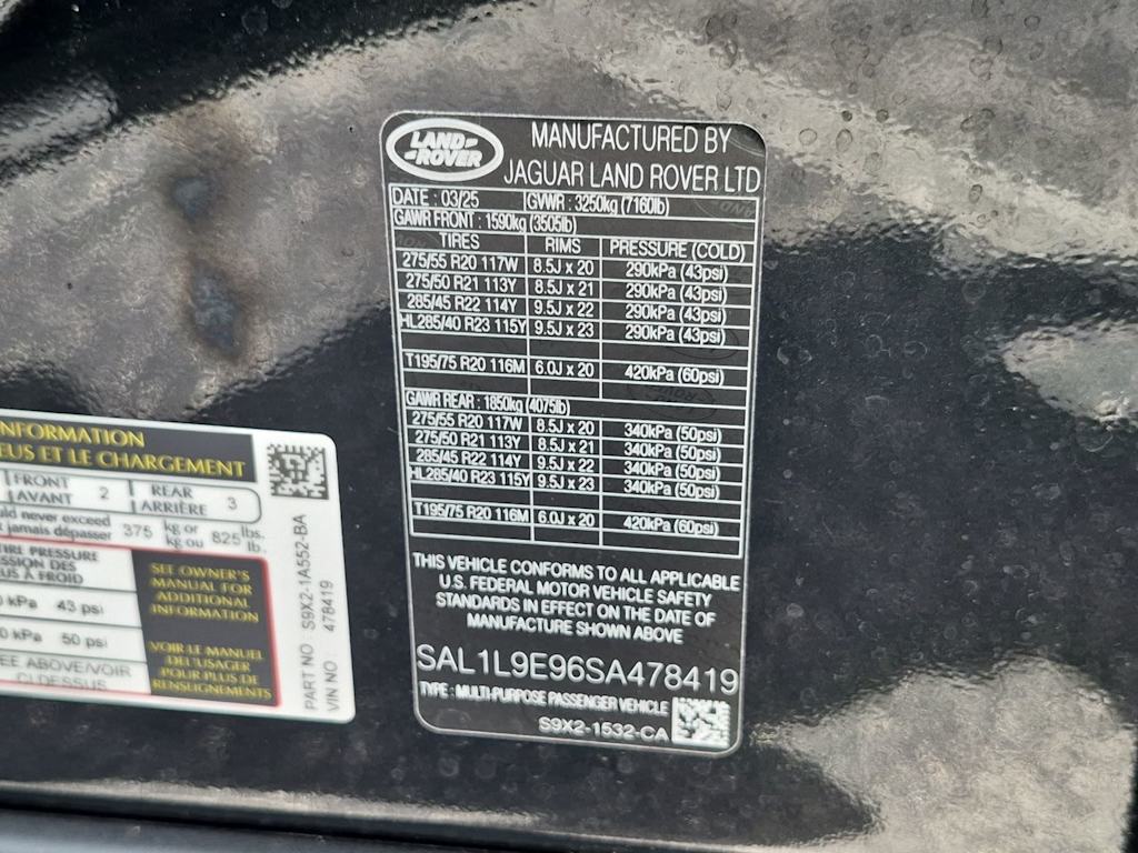 Thumbnail: 2025 Land Rover Range Rover Sport - 18