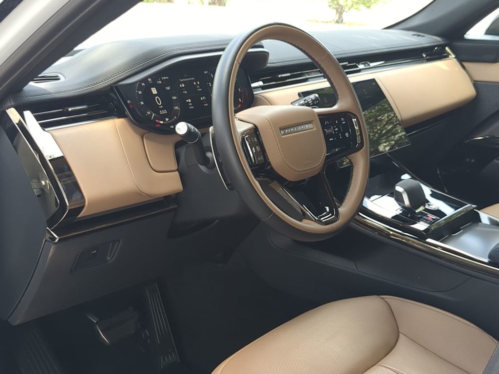 Thumbnail: 2025 Land Rover Range Rover Sport - 2
