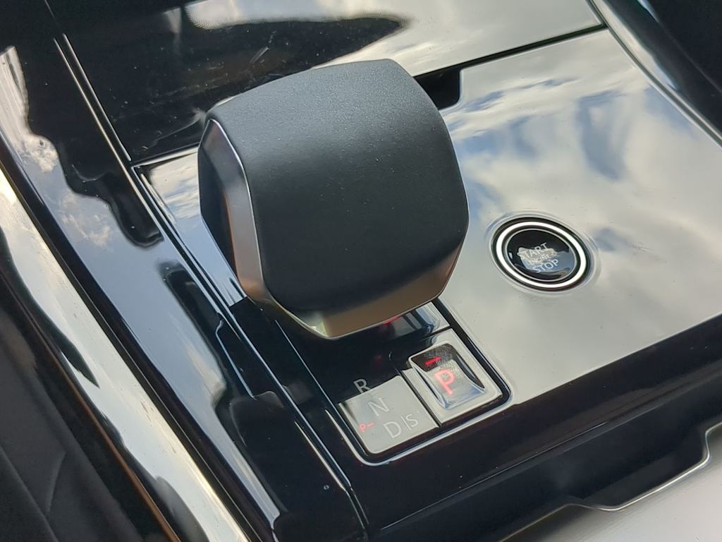 Thumbnail: 2025 Land Rover Range Rover Sport - 38
