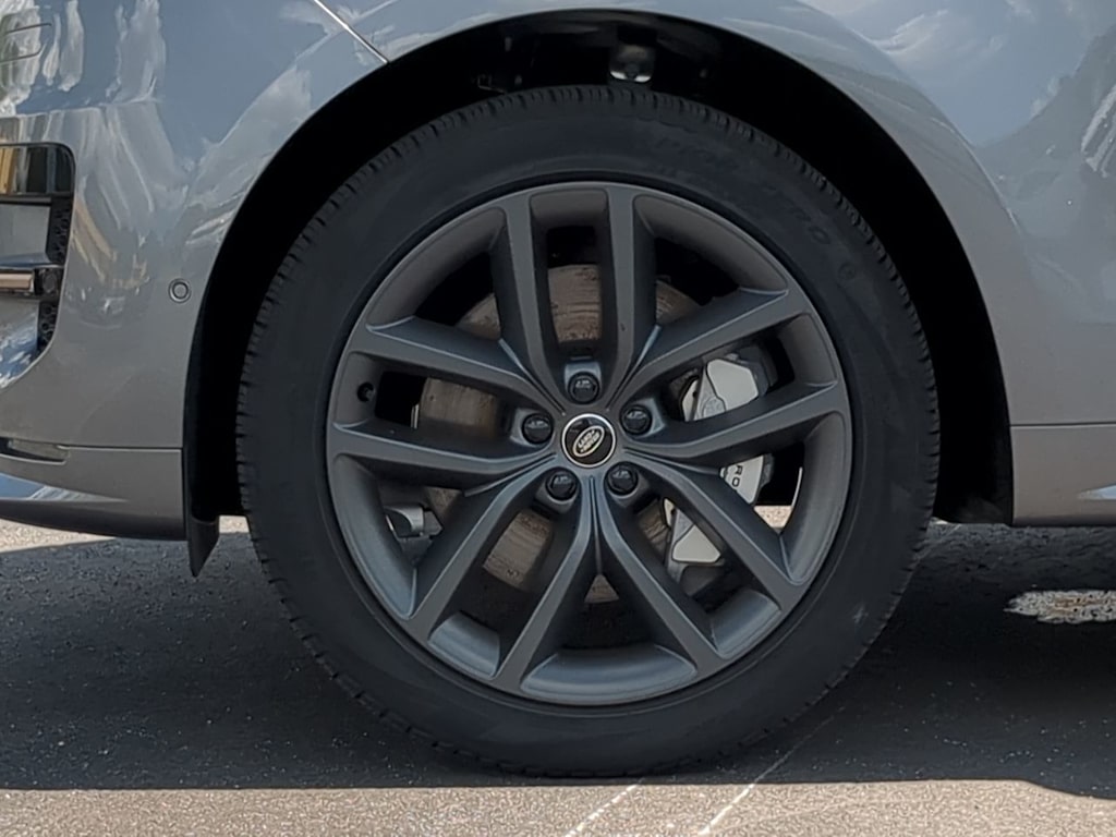 Thumbnail: 2025 Land Rover Range Rover Sport - 8