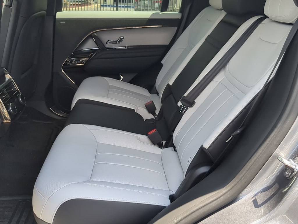 Thumbnail: 2025 Land Rover Range Rover Sport - 12