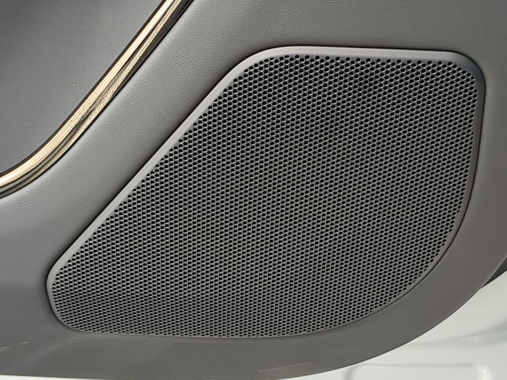 Thumbnail: 2025 Land Rover Range Rover Sport - 36