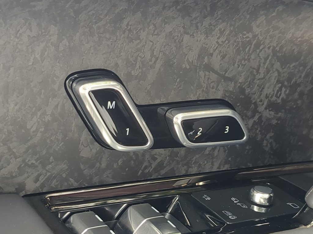 Thumbnail: 2025 Land Rover Range Rover Sport - 25
